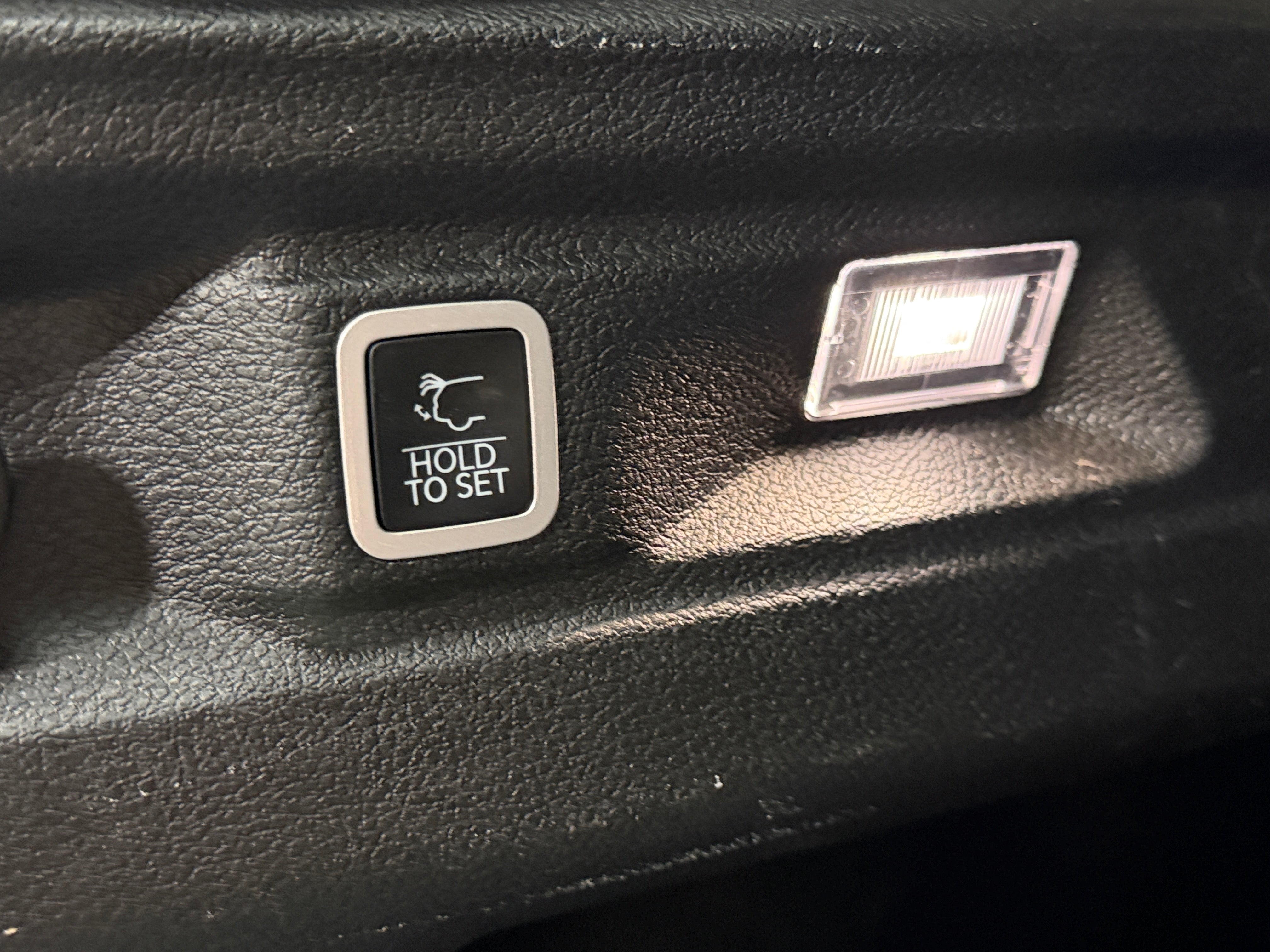 jeep grand cherokee l 2023 1C4RJKAG0P8824121 image jeep grand cherokee l 2023 1C4RJKAG0P8824121 image